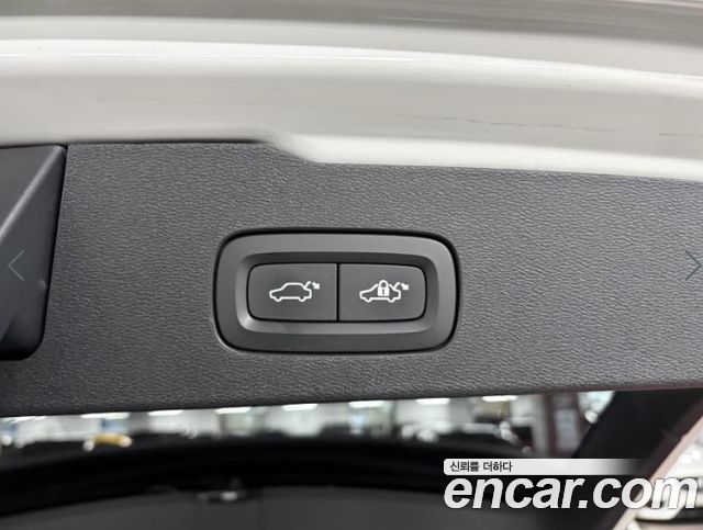 Volvo V60 2021 — photo 10