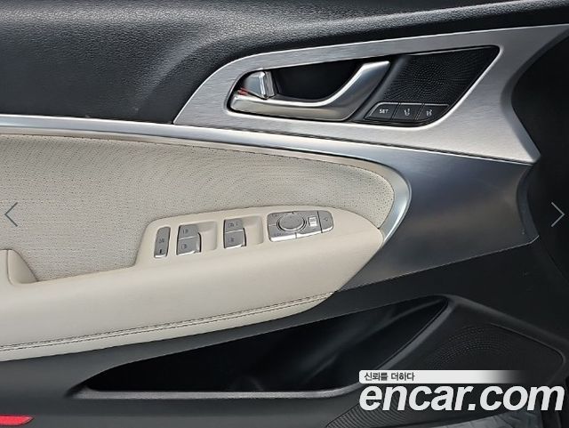 Genesis G70 2018 — photo 15