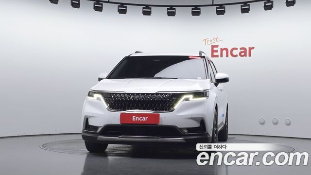 Kia Canival 2023 — photo 3
