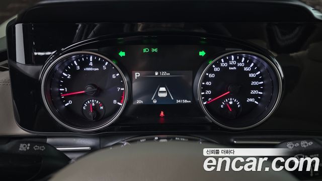Kia Canival 2023 — photo 11