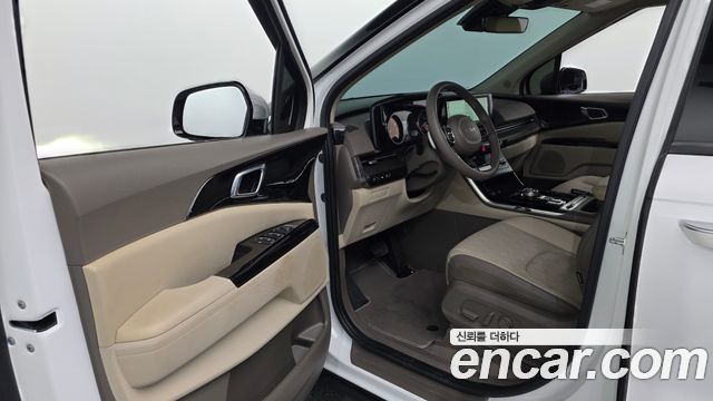 Kia Canival 2023 — photo 13