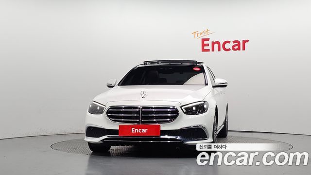 Mercedes-Benz E-Class 2021 — photo 3