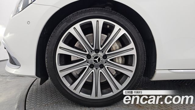 Mercedes-Benz E-Class 2021 — photo 5