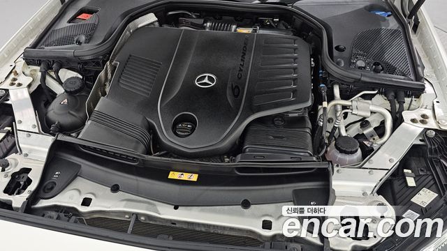 Mercedes-Benz E-Class 2021 — photo 6