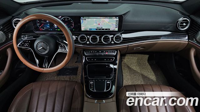 Mercedes-Benz E-Class 2021 — photo 10