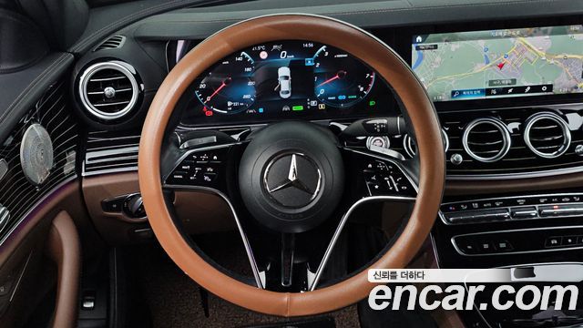 Mercedes-Benz E-Class 2021 — photo 19