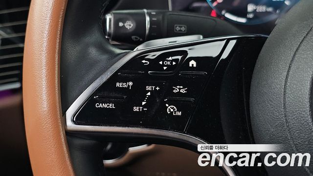 Mercedes-Benz E-Class 2021 — photo 30