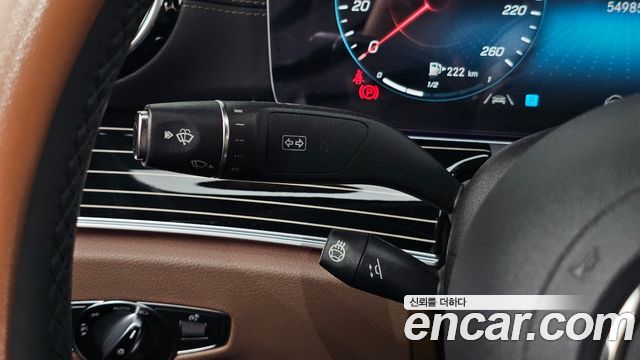 Mercedes-Benz E-Class 2021 — photo 33