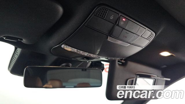 Mercedes-Benz E-Class 2021 — photo 34