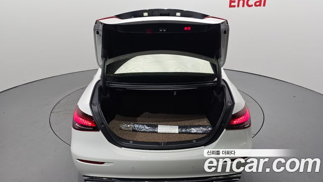 Mercedes-Benz E-Class 2021 — photo 36
