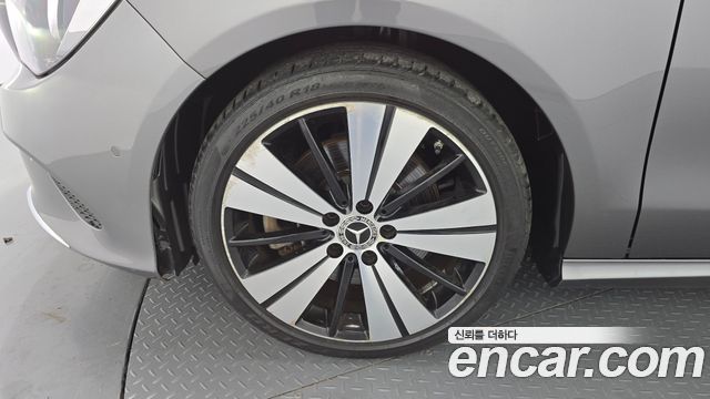 Mercedes-Benz CLA-Class 2018 — photo 5