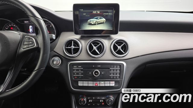 Mercedes-Benz CLA-Class 2018 — photo 18