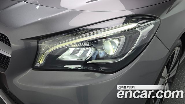 Mercedes-Benz CLA-Class 2018 — photo 8
