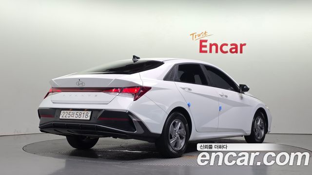 Hyundai AVANTE 2024 — photo 2