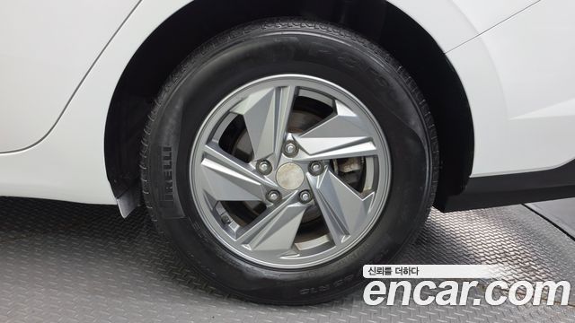 Hyundai AVANTE 2024 — photo 7