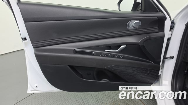 Hyundai AVANTE 2024 — photo 14