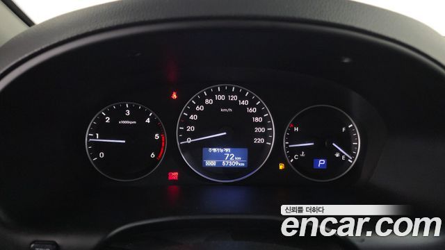 Hyundai Starex 2021 — photo 8