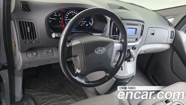 Hyundai Starex 2021 — photo 13