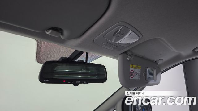 Hyundai Starex 2021 — photo 16