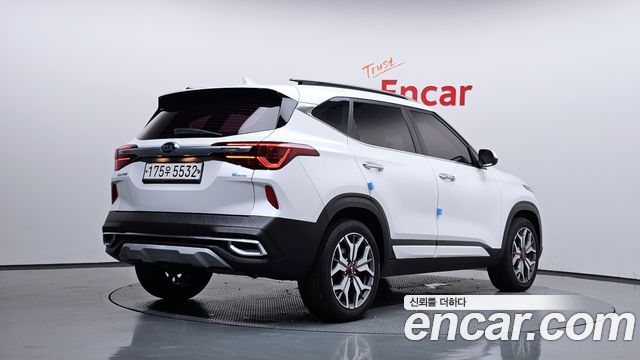 Kia Seltos 2020 — photo 2