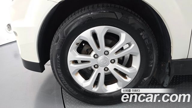 KG Mobility KORANDO 2015 — photo 5