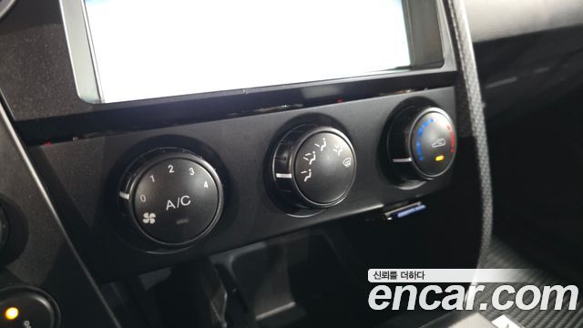 KG Mobility KORANDO 2015 — photo 22