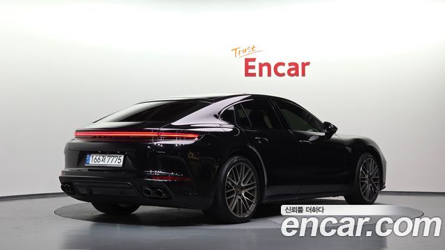 Porsche Panamera 2024 — photo 2