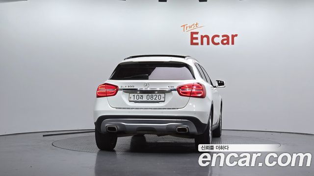 Mercedes-Benz GLA-Class 2015 — photo 4