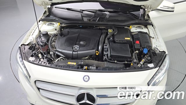 Mercedes-Benz GLA-Class 2015 — photo 6