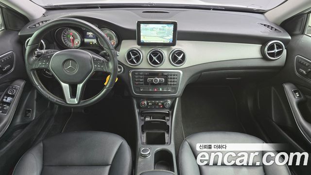 Mercedes-Benz GLA-Class 2015 — photo 7