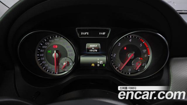 Mercedes-Benz GLA-Class 2015 — photo 8