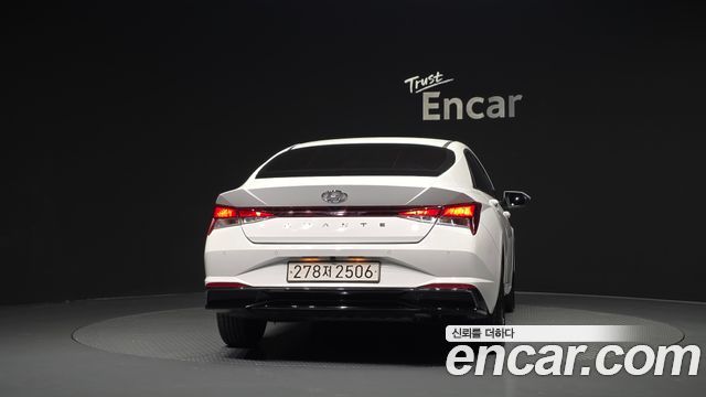 Hyundai AVANTE 2023 — photo 4