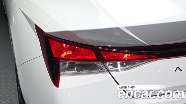 Hyundai AVANTE 2023 — photo 9