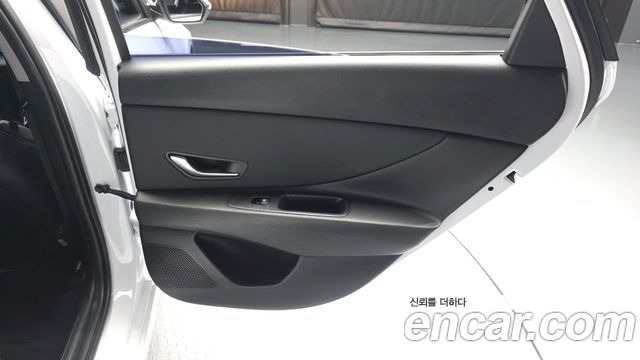 Hyundai AVANTE 2023 — photo 15