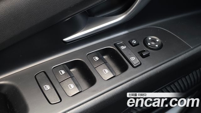 Hyundai AVANTE 2023 — photo 27