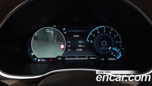 Genesis G80 2022 — photo 11