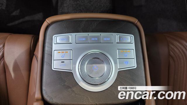 Genesis G80 2022 — photo 25