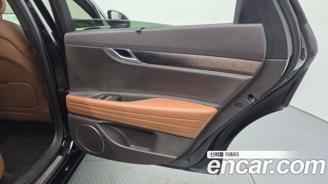 Genesis G80 2022 — photo 15