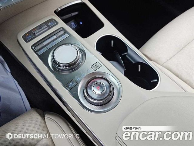 Genesis GV70 2021 — photo 8