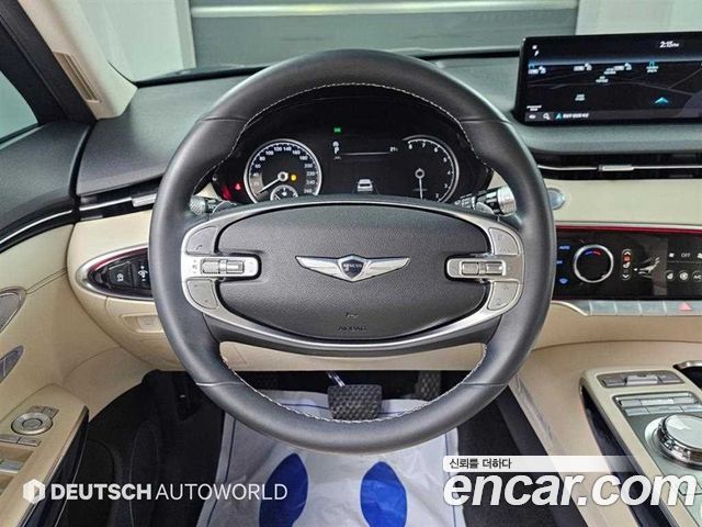 Genesis GV70 2021 — photo 11