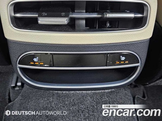 Genesis GV70 2021 — photo 14
