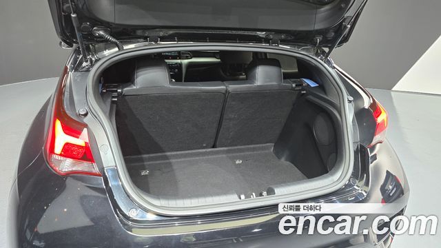 Hyundai Veloster 2020 — photo 20