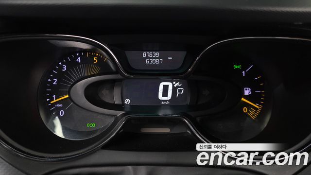Renault Korea QM3 2016 — photo 8