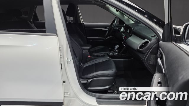 Kia Seltos 2023 — photo 11