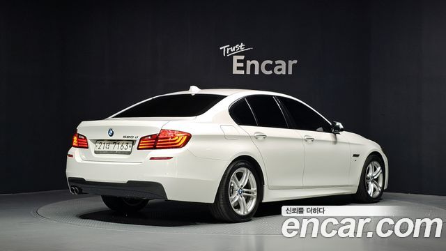 BMW 5-Series 2016 — photo 2