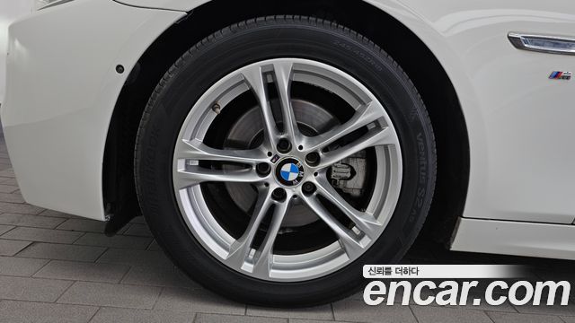 BMW 5-Series 2016 — photo 5