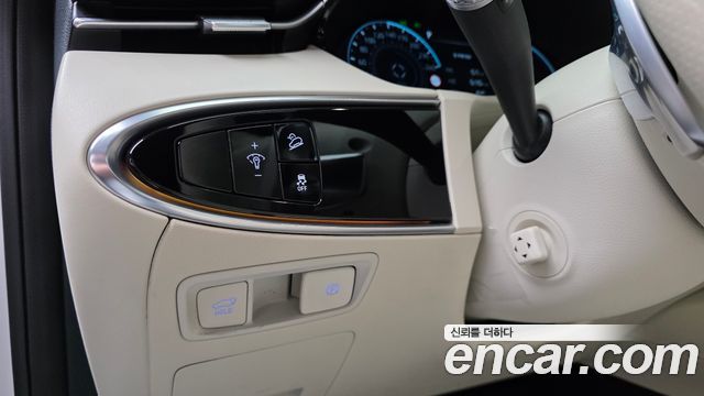 Genesis GV70 2022 — photo 26