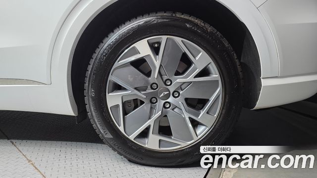 Genesis GV70 2022 — photo 7