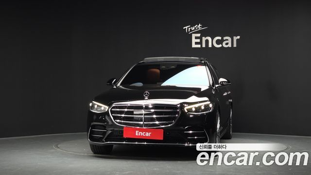 Mercedes-Benz S-Class 2023 — photo 3