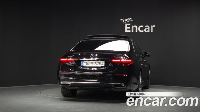 Mercedes-Benz S-Class 2023 — photo 4